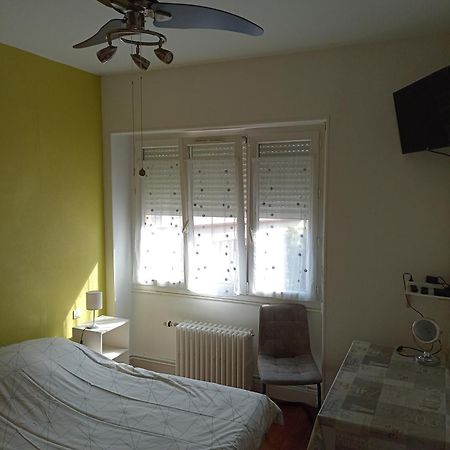 Chambre meublée au cœur de ville Le Creusot Esterno foto