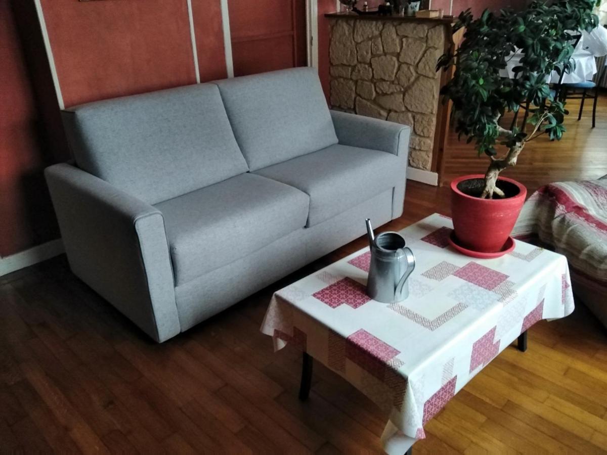 Chambre meublée au cœur de ville Le Creusot Esterno foto