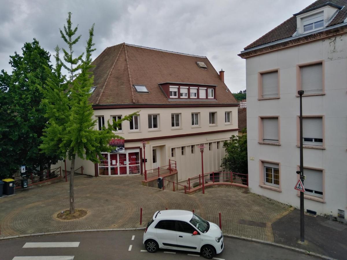 Chambre meublée au cœur de ville Le Creusot Esterno foto